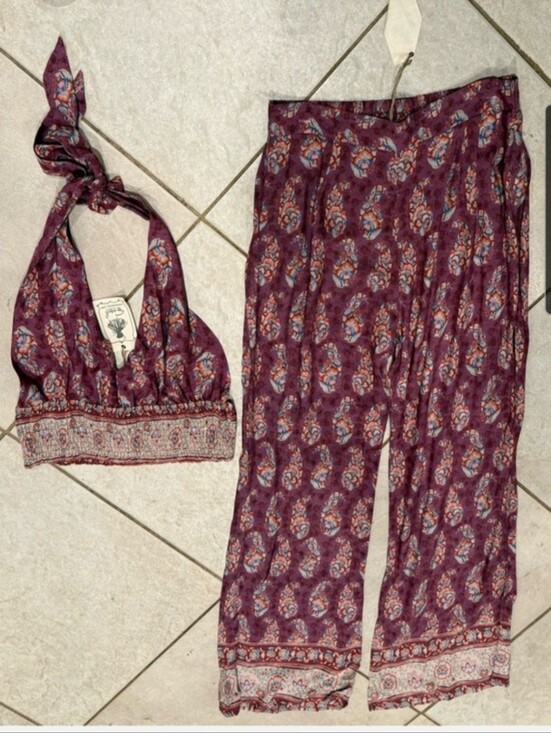 easel Pants - Easel Boho Maroon Paisley Two-Piece Halter Top + Wide Leg Pants Set, Sz M, NWT